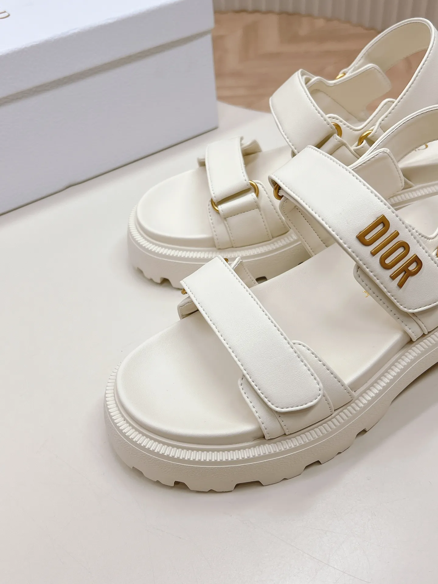 👟👟Ex-factory price 540👟👟 Hot high-heeled series is on the market! New classic upgraded high-heeled bottom model, super good-looking 2024Dior Classic Velcro high-heeled sandals and slippers series, original replica, high version, super durable and versatile, very comfortable on the feet, slimming and taller, whiter, original leather upper, original D hardware buckle, original TPU outsole, heel height is about cm, size: 35-42